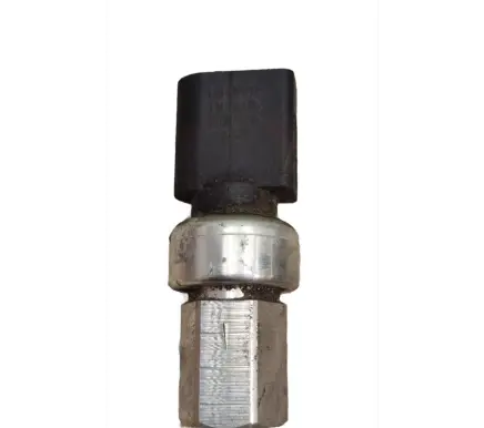 Volkswagen PASSAT B6 Air conditioning (A/C) pressure sensor 1J0959126