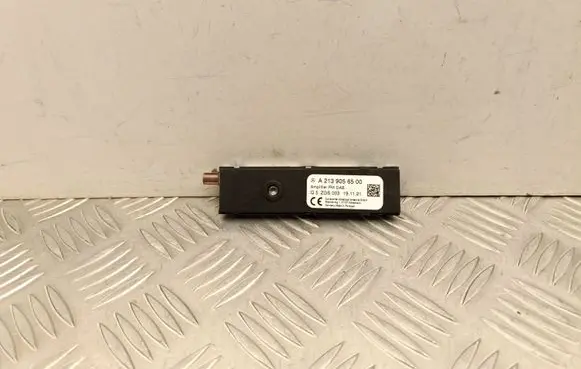 Mercedes-Benz EQA Aerial antenna amplifier A2139056500