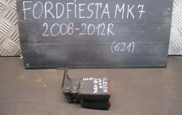 Ford Fiesta Middle seatbelt buckle (rear) 