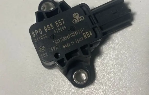 Audi A3 S3 A3 Sportback 8P Airbag deployment crash/impact sensor 8P0955557