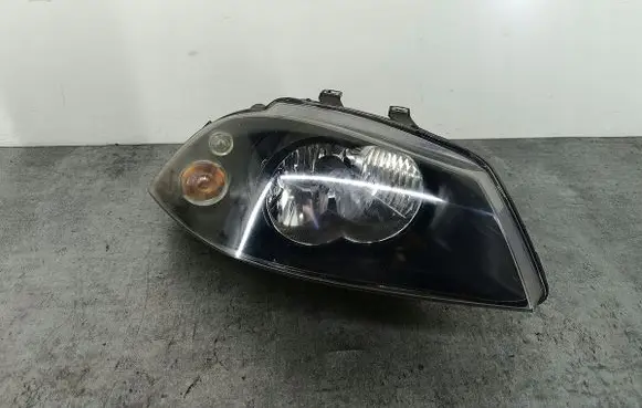 Seat Ibiza III (6L) Headlight/headlamp 