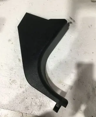 Foot area side trim