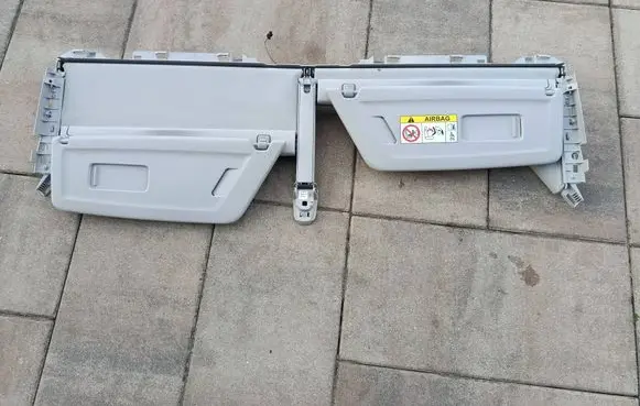 Sun visor