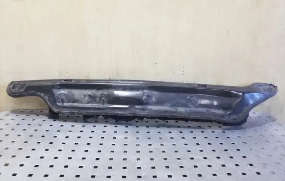 Other engine bay part