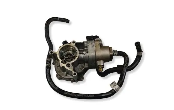 Volkswagen Golf VII Fuel injection high pressure pump 06L127025M 06L145100B HFS034141G