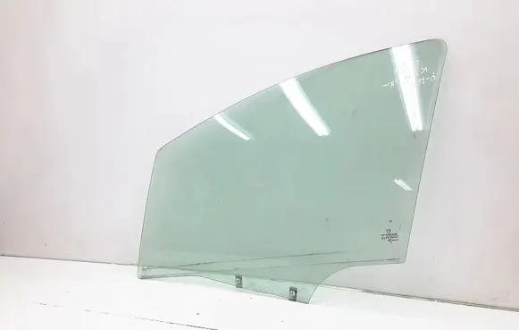 Peugeot 207 Front door window glass four-door e243r000464