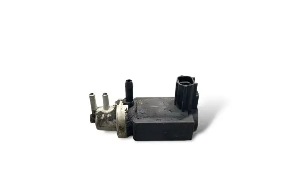 Jaguar X-Type Turbo solenoid valve 70075600