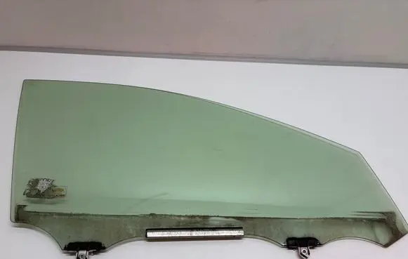 Toyota RAV 4 (XA40) Front door window glass four-door 