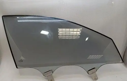 Maybach 57/62 Front door window glass four-door A2407200218