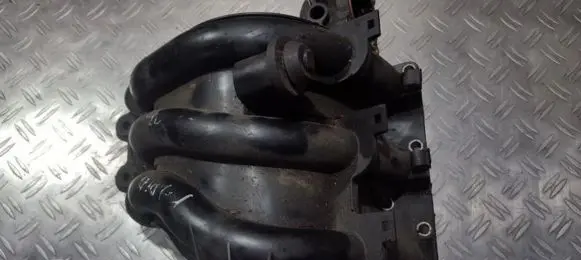 Volkswagen Polo Intake manifold 03d129743d 5ws02530