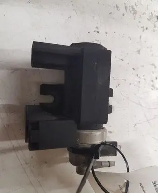 Audi A4 S4 B6 8E 8H Turbo solenoid valve 8E0906627 72290313
