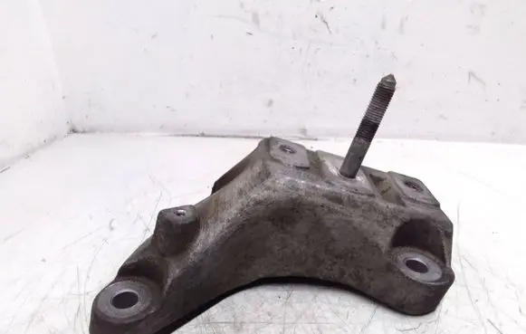 Volkswagen Sharan Engine mounting bracket 7M3399135A