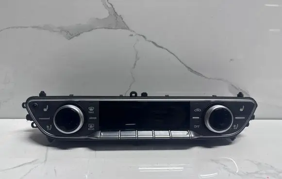 Audi S5 F5 Climate control unit 8W0820043AA