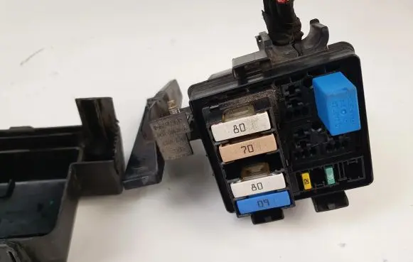 Renault Scenic III - Grand scenic III Fuse module 243880001R