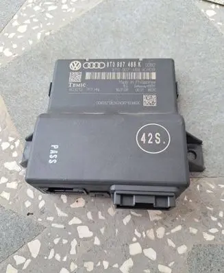 Audi A4 S4 B8 8K Gateway control module 8T0907468K 403213
