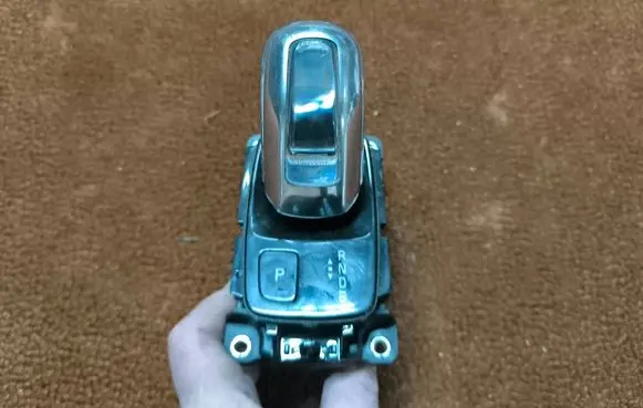Volvo XC90 Gear shifter/selector 31325794 20160222
