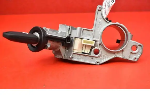 Opel Astra H Ignition lock 2421430