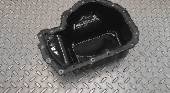 Oil sump