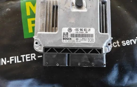 Seat Altea Engine control unit/module 03g906021ln