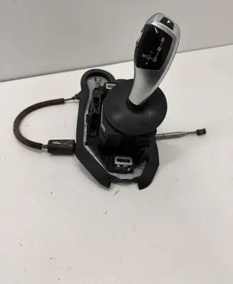 BMW 5 E60 E61 Gear shifter/selector 7577784 21720302303 8101102R0003