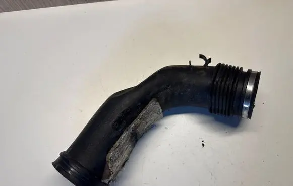 BMW 7 F01 F02 F03 F04 Intercooler hose/pipe 8514090 19385510 ETX446501