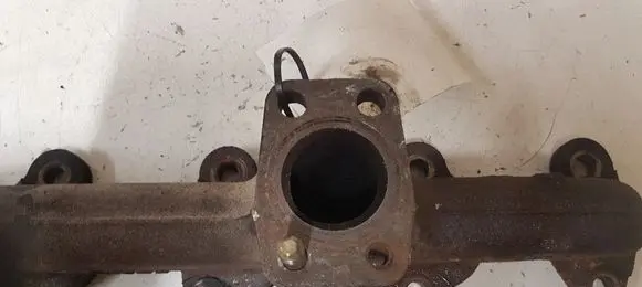Citroen DS3 Exhaust manifold 051