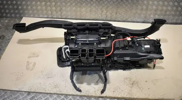 Mercedes-Benz GLE W167 Heater blower radiator A1678304904555525