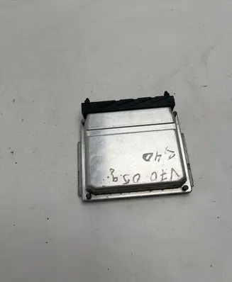 Volvo V70 Engine control unit/module 0281011441 1039S04101