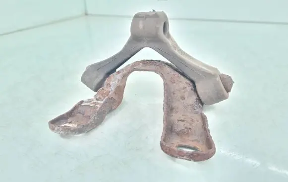 Muffler mount bracket/holder
