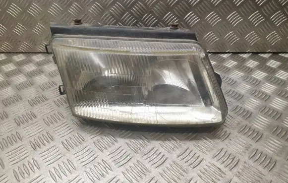 Volkswagen PASSAT B5 Headlight/headlamp 4411125R