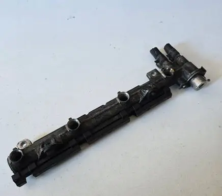 Audi A3 S3 8P Fuel main line pipe 036133319