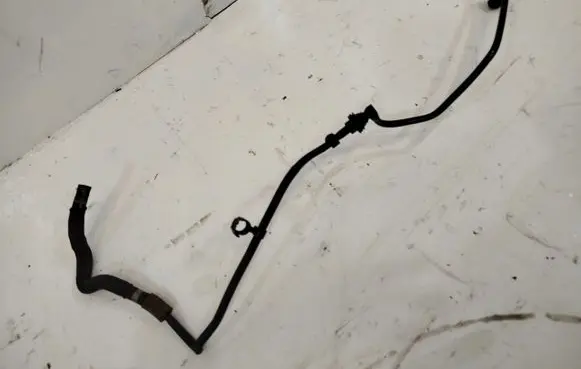 Audi A4 S4 B9 Vacuum line/pipe/hose 04L129979A