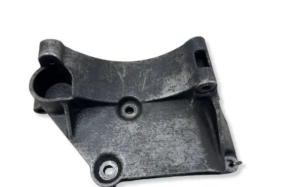 Volkswagen Transporter - Caravelle T4 Generator/alternator bracket 028903143AD