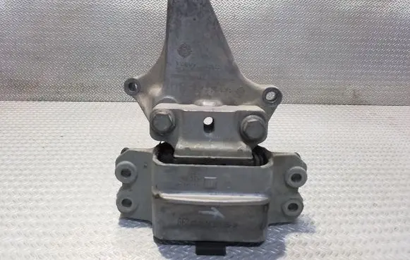 Volkswagen Caddy Engine mount bracket 1K0199555