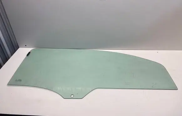 Microcar MC Front door window/glass (coupe)
