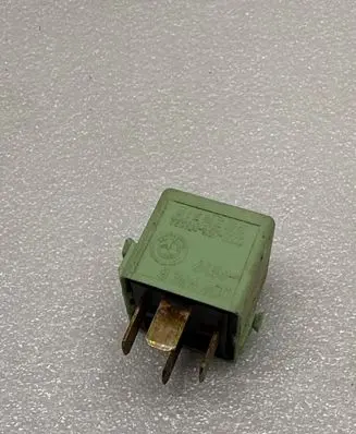 BMW 5 E60 E61 Other relay 8366600 V23134A59X222