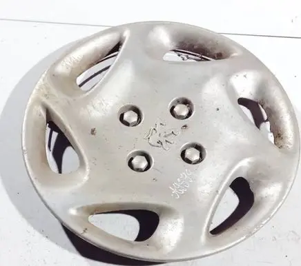 Peugeot 405 R14 wheel hub/cap/trim 9628302077