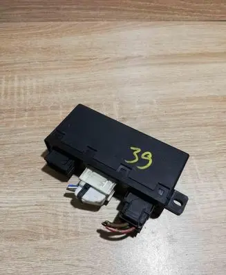 BMW 5 E39 Door control unit/module 6904251