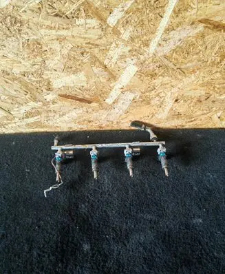 Chevrolet Cruze Fuel injectors set 55562599