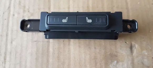 Land Rover Discovery Sport Seat heating switch FK7214D694AA