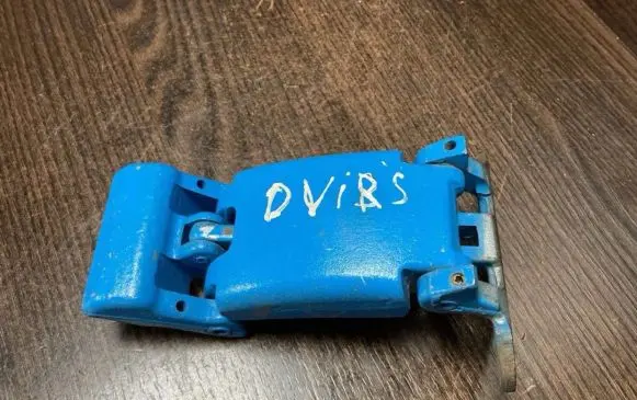 Iveco Daily 4th gen Loading door upper hinge 5801277563