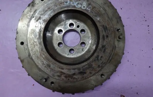 Nissan Micra Flywheel 358GBA