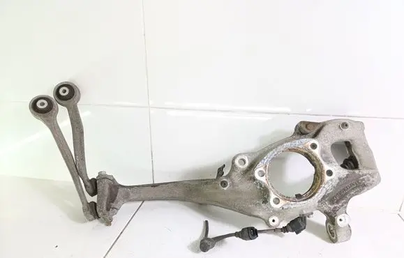 Audi A6 S6 C7 4G Front wheel hub spindle knuckle 4G0407241C 8K0407257