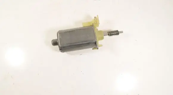 Mercedes-Benz ML W164 Seat adjustment motor 0390203211