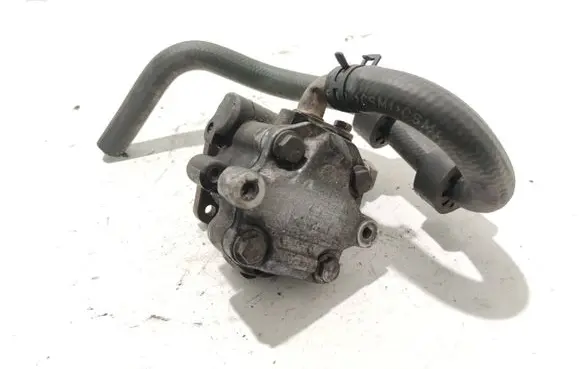 Volkswagen PASSAT B5.5 Power steering pump 3d01451770