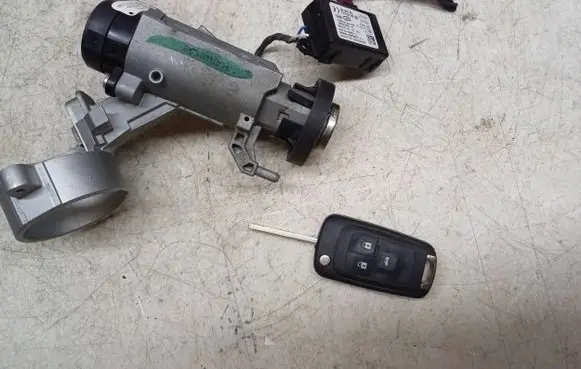 Opel Insignia A Ignition lock 03580220274 20939745 13504286