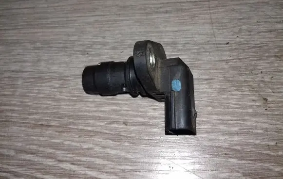 Volvo V70 Camshaft position sensor 8627354