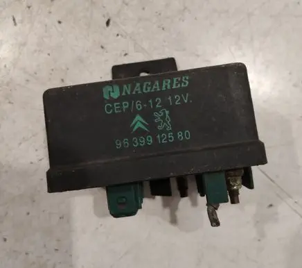 Peugeot 307 Glow plug pre-heat relay 9639912580