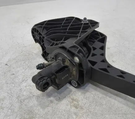 Skoda Octavia Mk2 (1Z) Clutch pedal 1K1721059ER