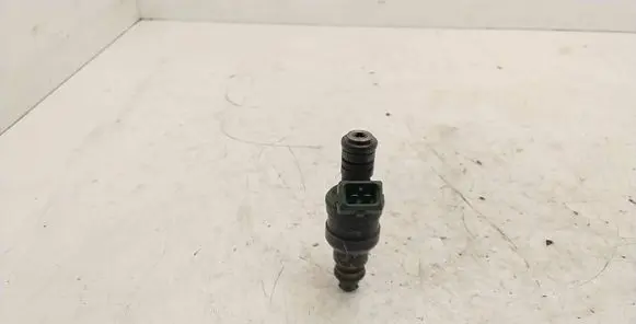 Fuel injector